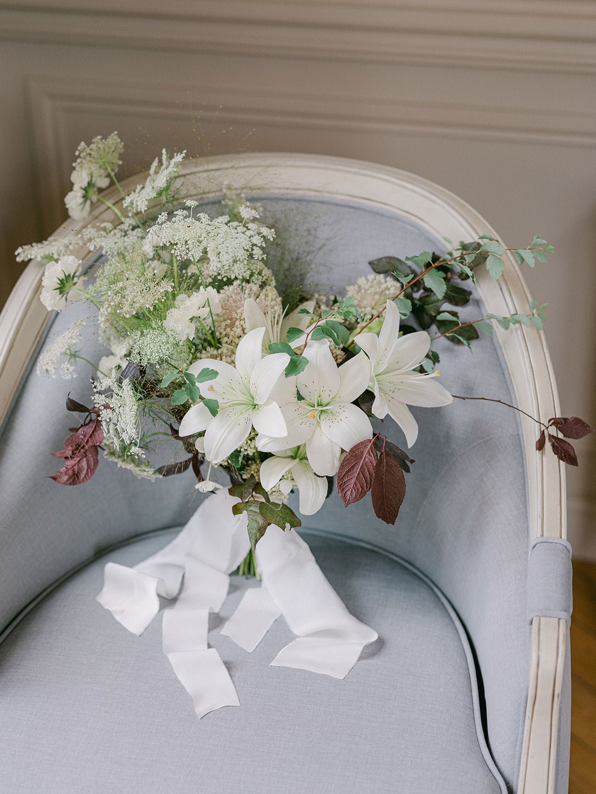 Feminine and elegant bridal bouquet